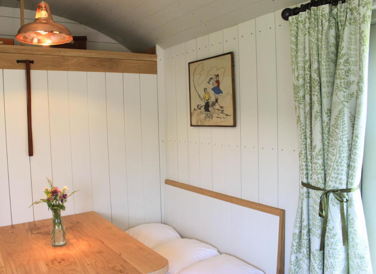 The Parlour, For Alton Towers & The Peak District Vila Uttoxeter Exterior foto